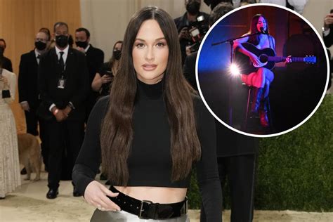 kacey musgraves snl only wearing boots